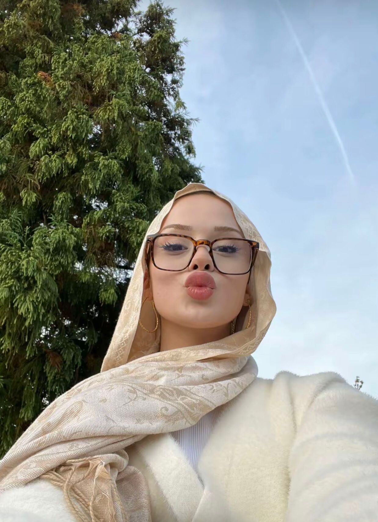 Menteşe Güzel Bir Gelecek Bayan Escort Melek