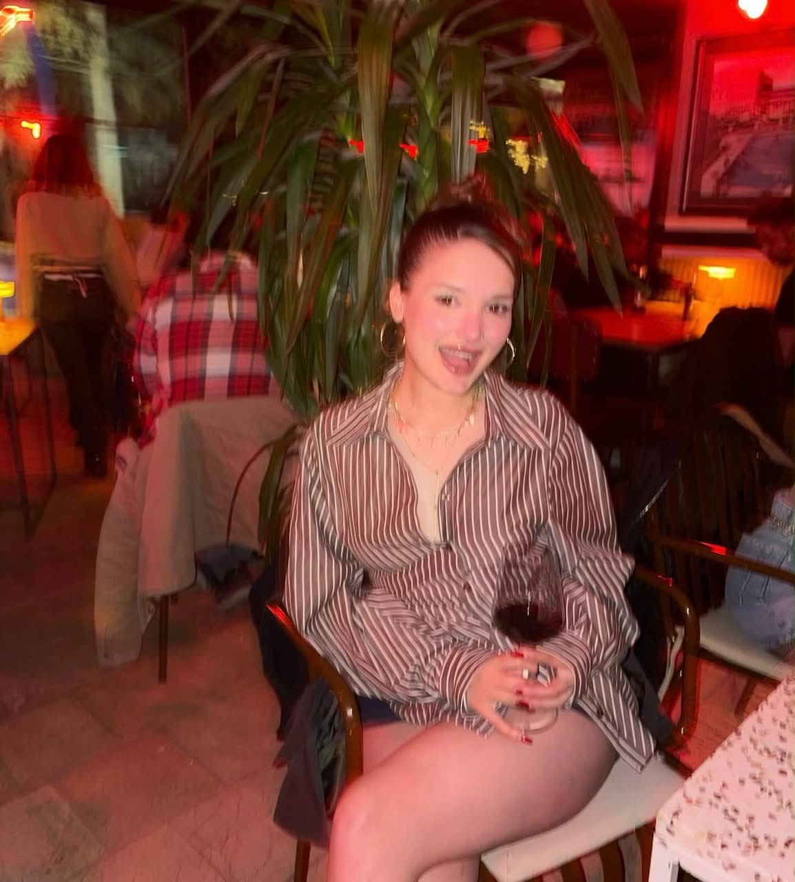 Çarşı Eve Gelen Escort Şebnem